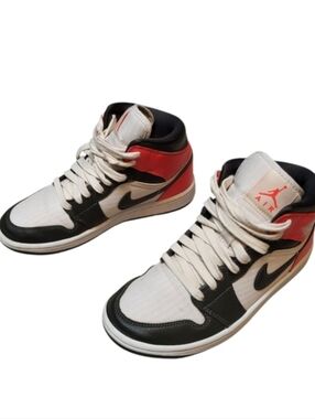 Nike Women's Air Jordan Sneakers 1 Mid SE 'Newsprint' - Size 6